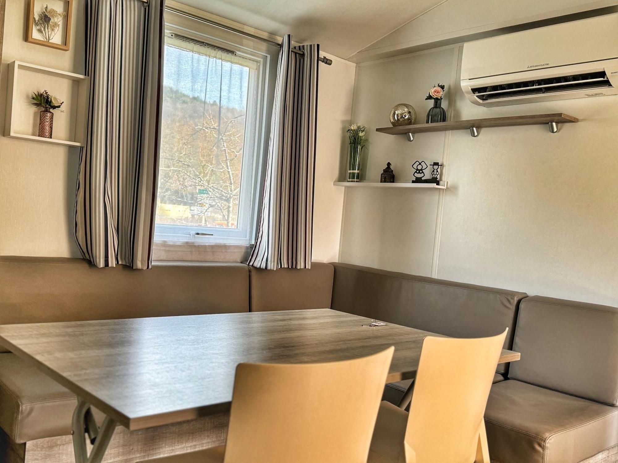 מונסטר Grand Mobile-Home 6 Places Climatise מראה חיצוני תמונה
